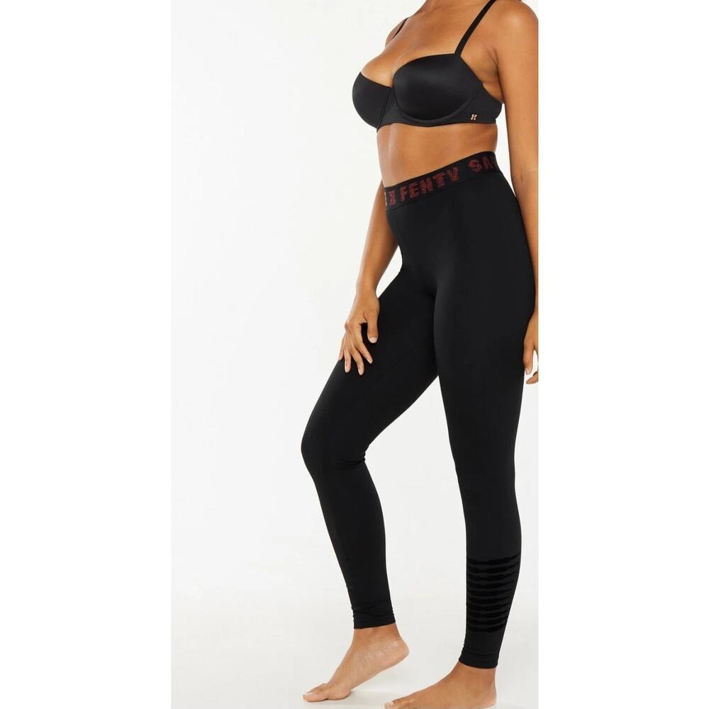 Savage X Fenty Black Leggings‎ Ribbed Waistband Cutout Detail Athleisure